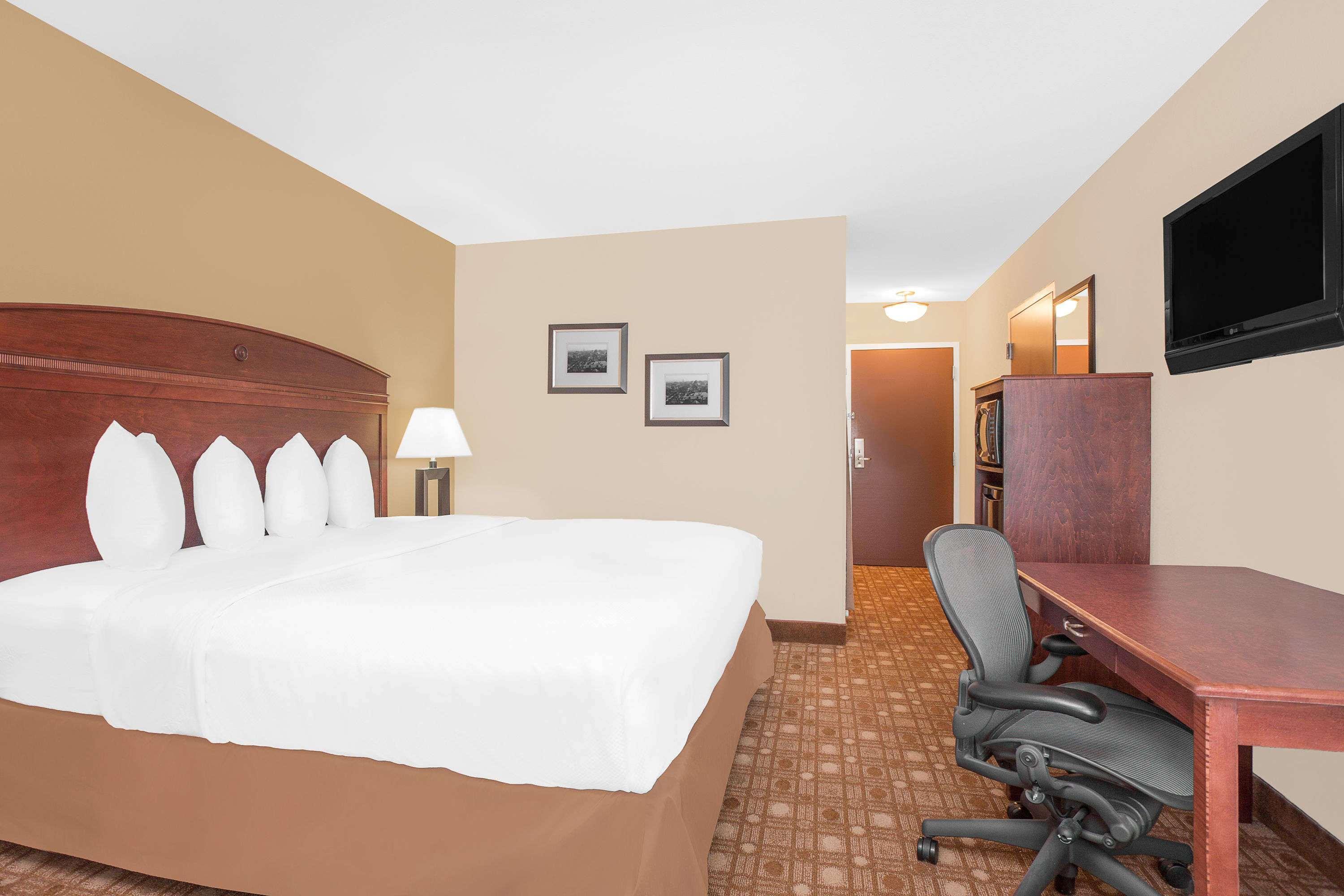 Hotel Baymont By Wyndham Augusta West Exterior foto
