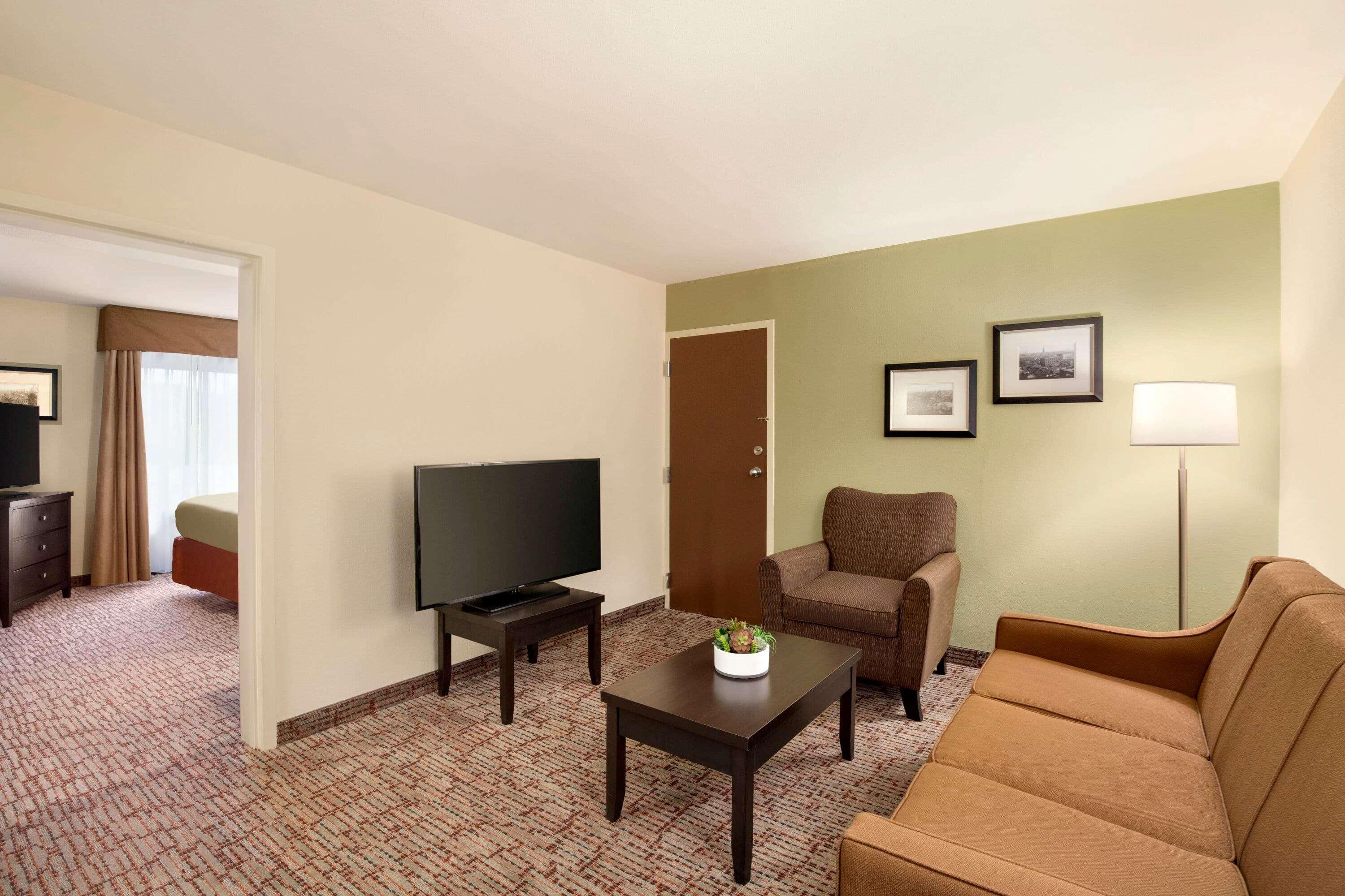 Hotel Baymont By Wyndham Augusta West Exterior foto