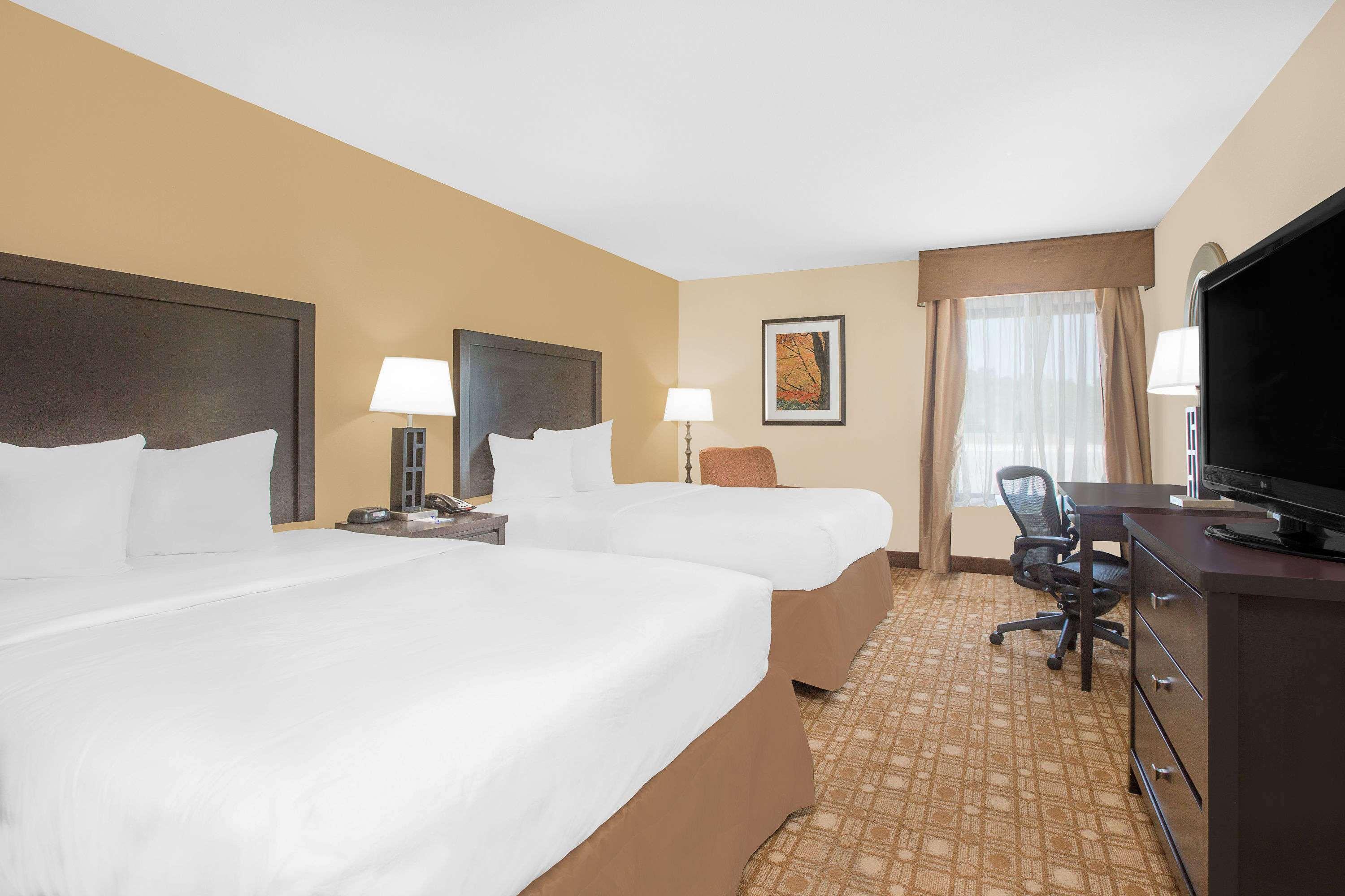Hotel Baymont By Wyndham Augusta West Exterior foto